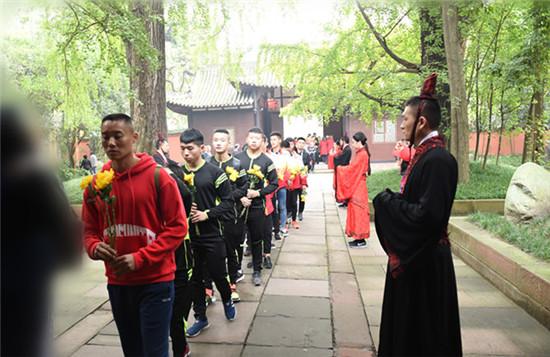 科技重塑热血战场，自由搏击比赛的竞技激情体验