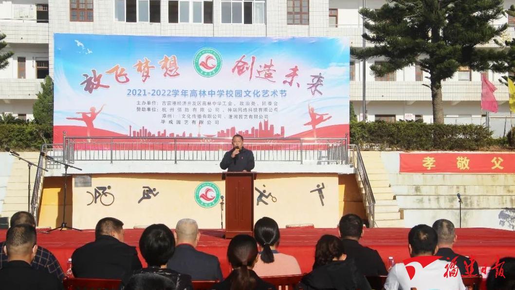 拔河比赛中的心灵之旅，寻找宁静与团结的力量