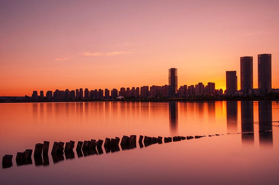 包头煤炭市场价格的行情与友情交织的故事